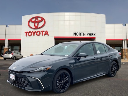 2026 Toyota Camry SE Sedan