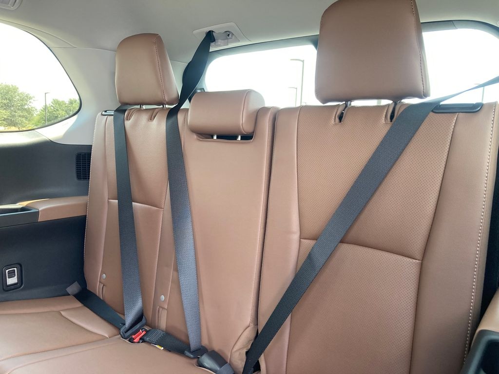 New 2026 Toyota Grand Highlander Platinum SUV