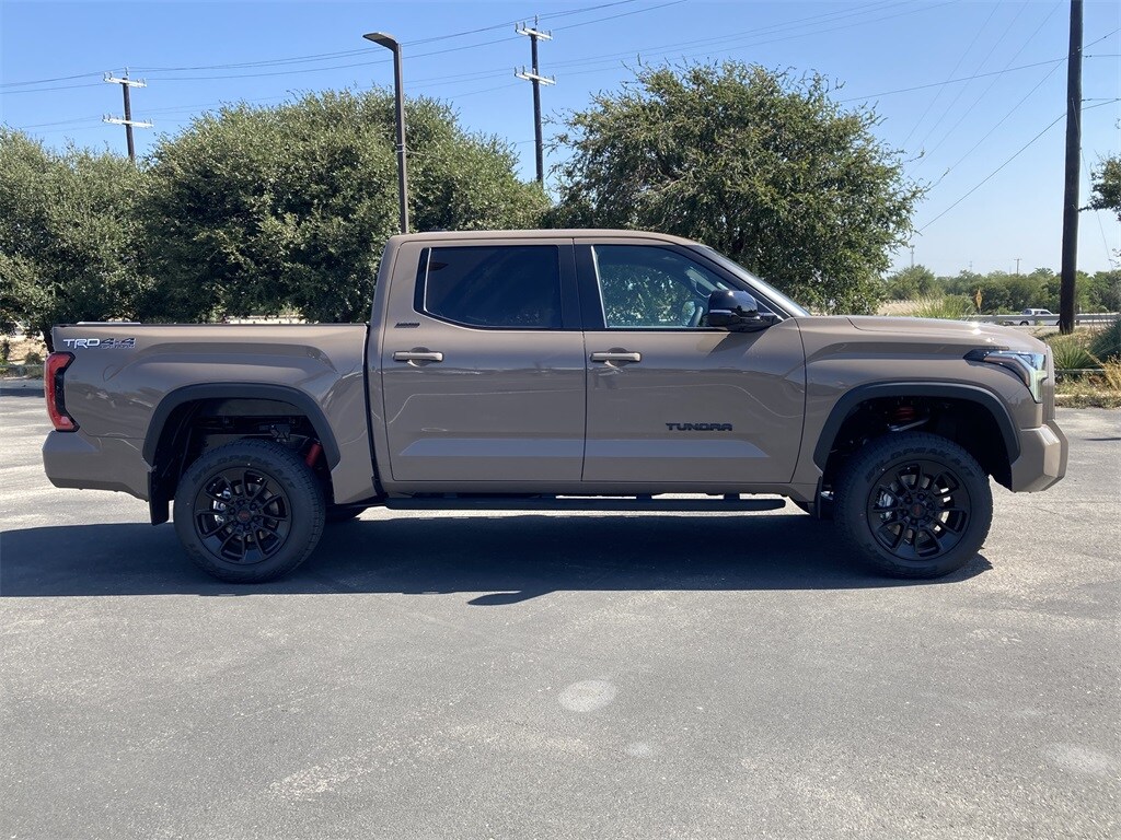 2026 Toyota Tundra Limited photo 4