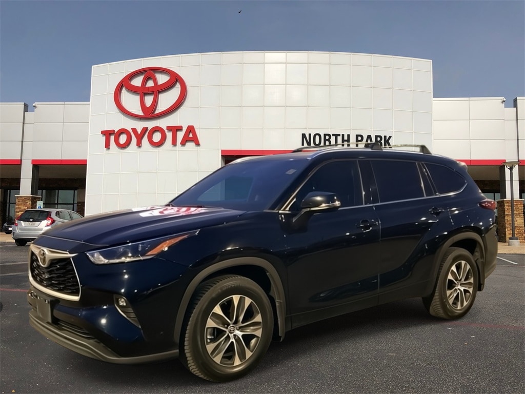 2021 Toyota Highlander SUV 