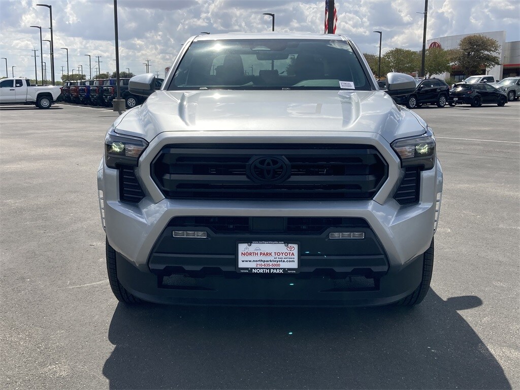 2025 Toyota Tacoma SR5 photo 2
