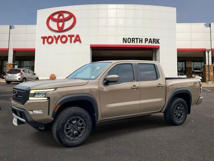 2023 Nissan Frontier PRO-4X Truck