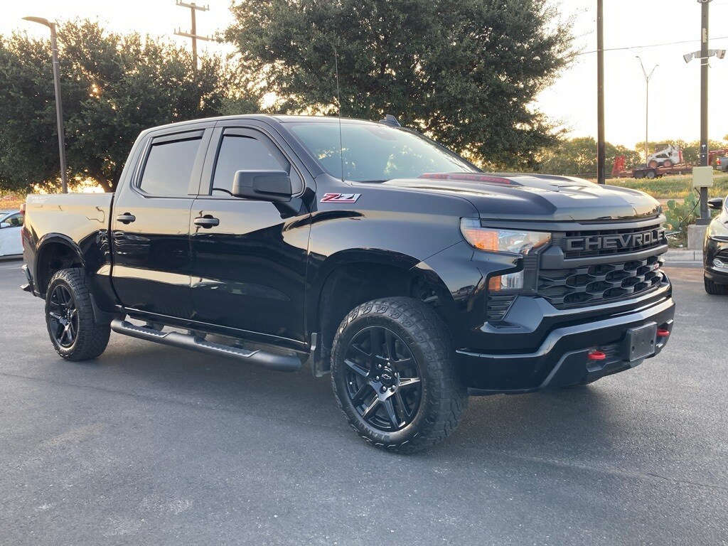 2024 Chevrolet Silverado 1500 Custom Trail Boss photo 3