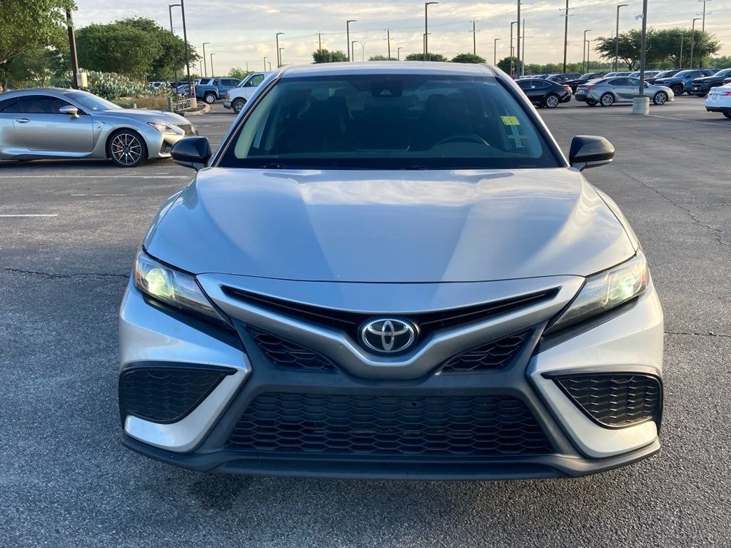 Used 2021 Toyota Camry SE Sedan
