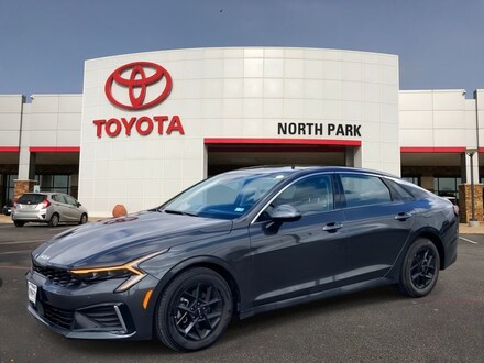 2025 Kia K5 LXS Sedan