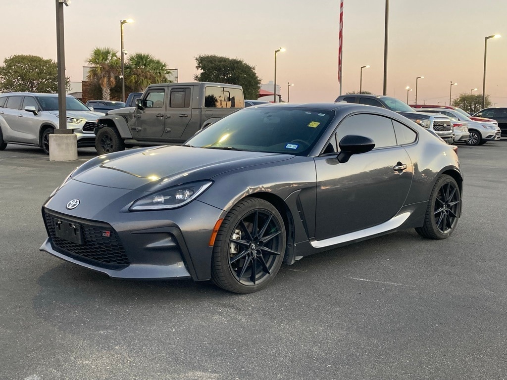 2024 Toyota GR86 Coupe 