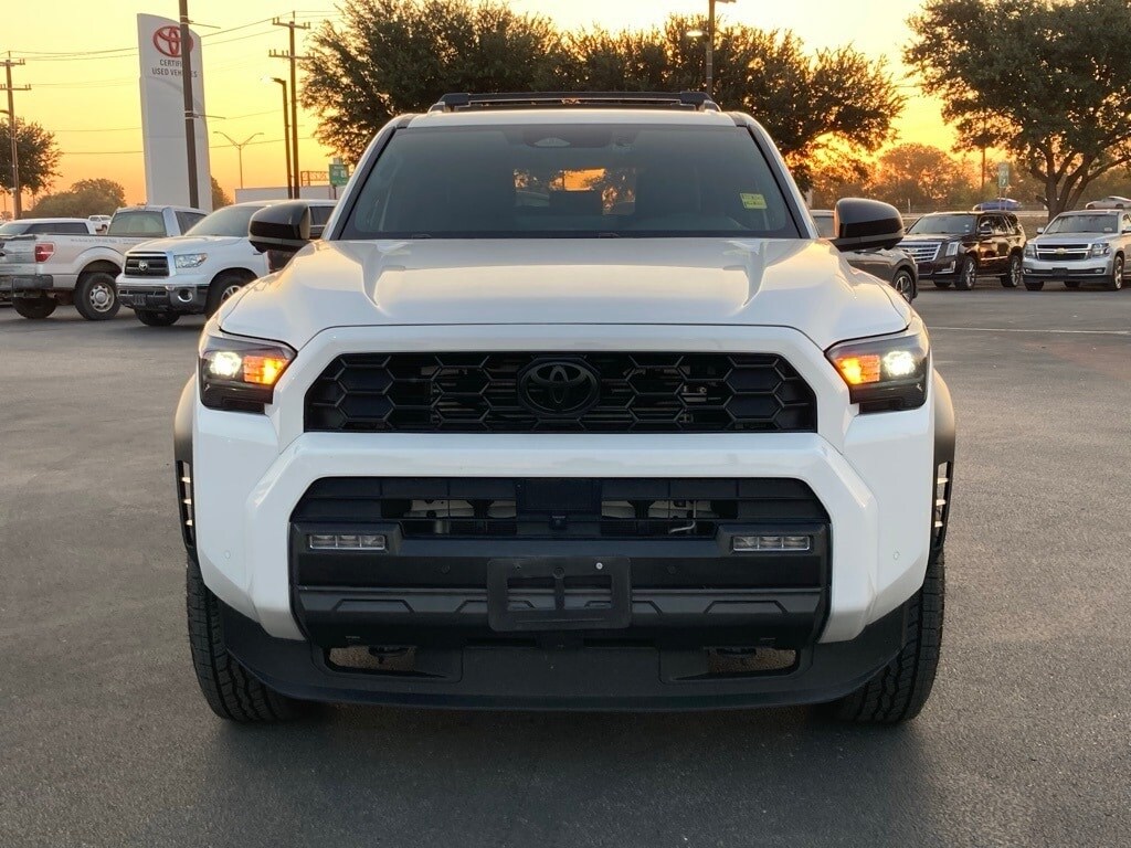 2025 Toyota 4Runner TRD Off-Road Premium photo 2