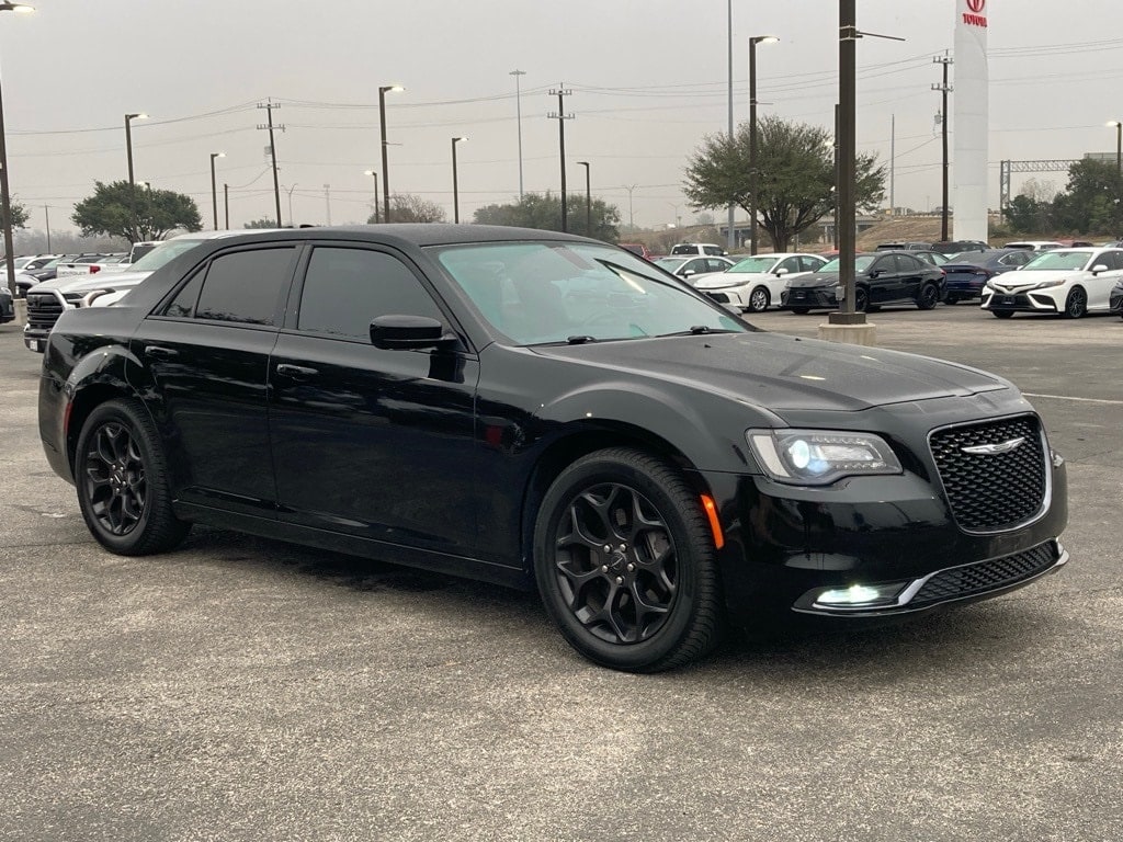 Used 2019 Chrysler