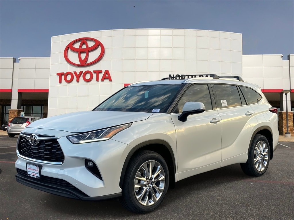 2025 Toyota Highlander SUV 