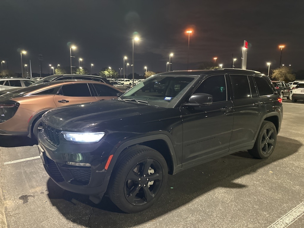 Used 2023 Jeep Grand Cherokee Limited SUV
