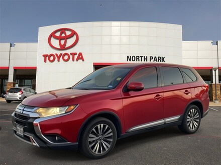 2019 Mitsubishi Outlander SE SUV