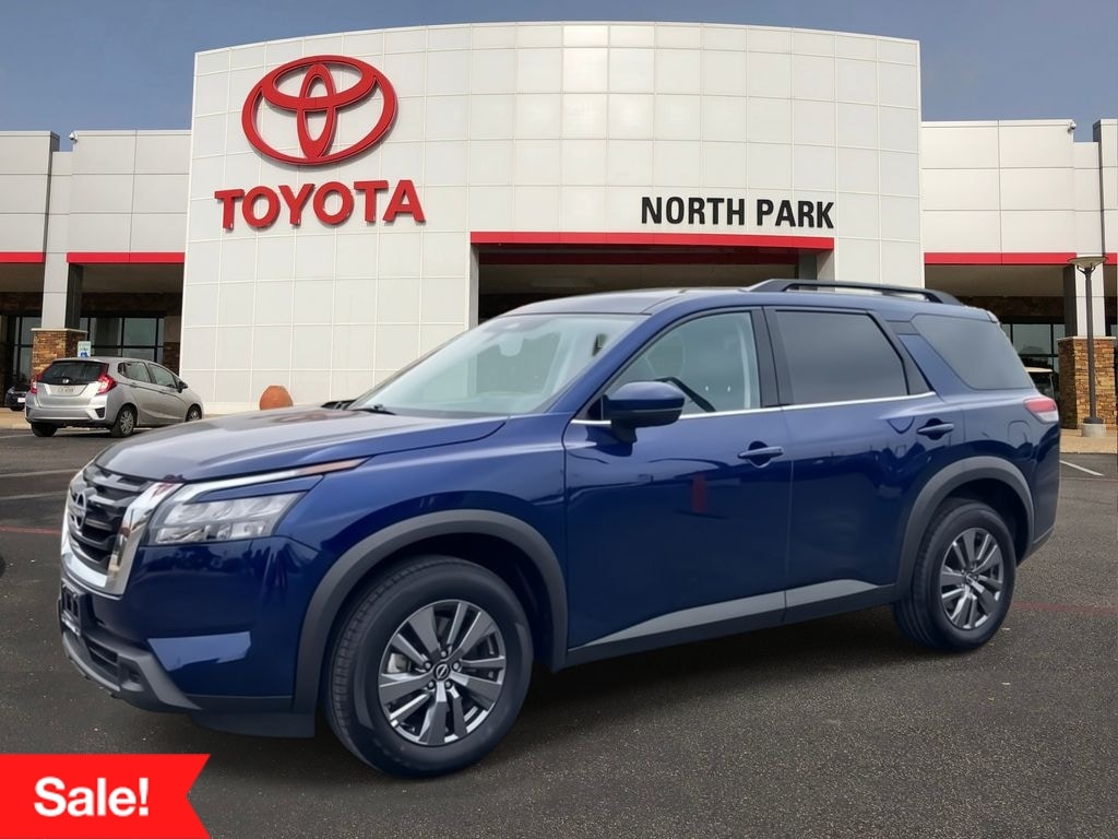 Used 2025 Nissan Pathfinder SV SUV