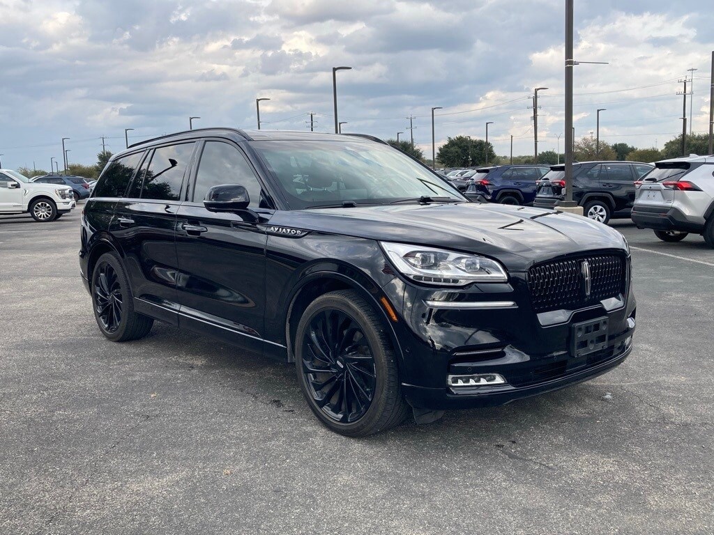 2023 Lincoln Aviator Reserve photo 3