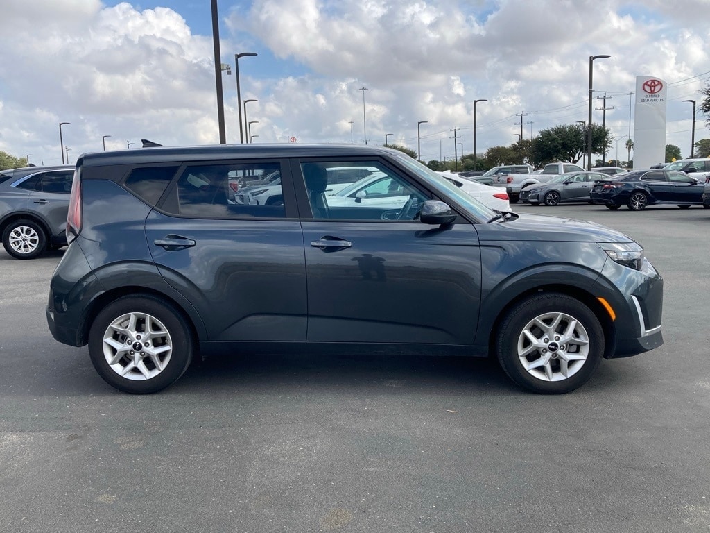 Used 2024 Kia Soul LX Hatchback