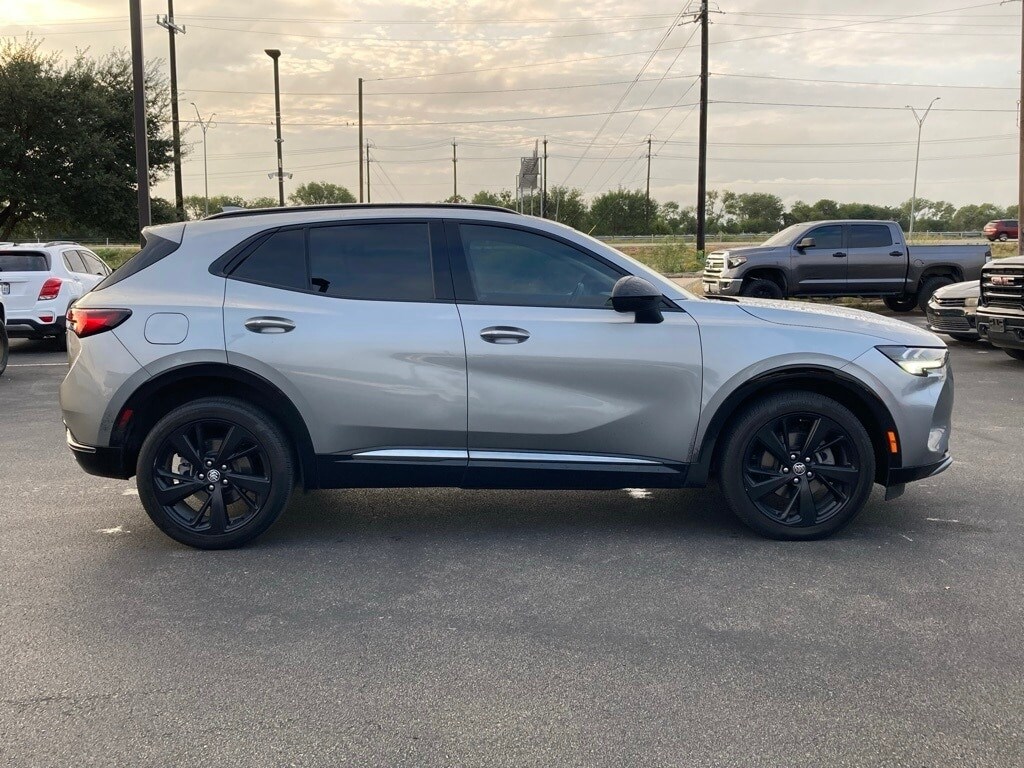 2023 Buick Envision Essence photo 4