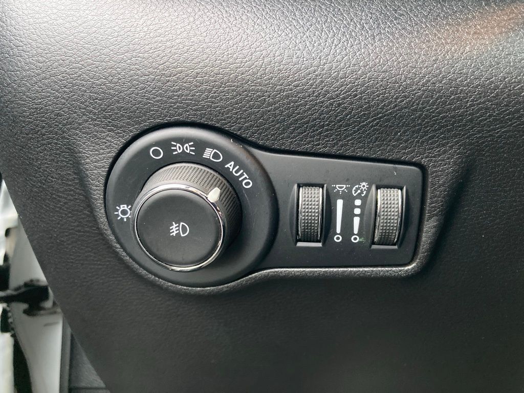 2025 Jeep Compass Trailhawk - Photo 14