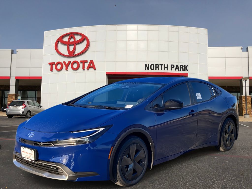 2026 Toyota Prius SE's photo
