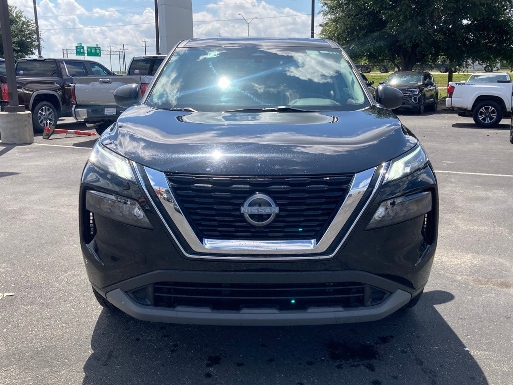 Used 2023 Nissan Rogue S with VIN 5N1BT3AA4PC892492 for sale in San Antonio, TX