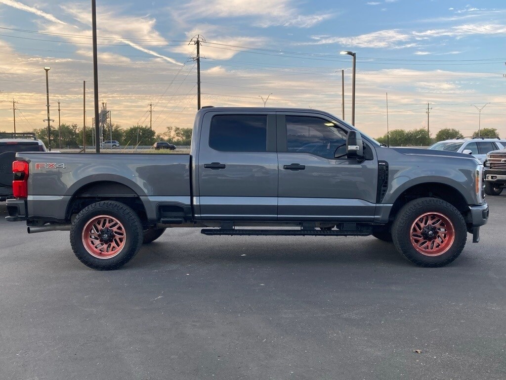 2023 Ford F-250 photo 4