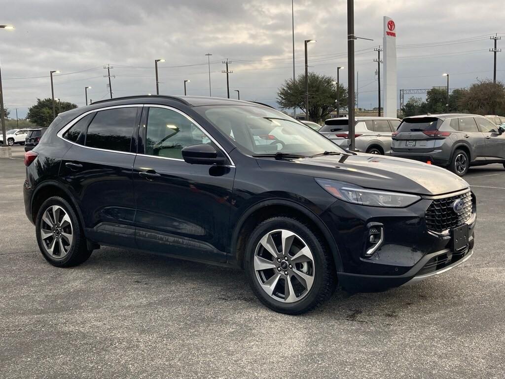Used 2023 Ford Escape Platinum SUV