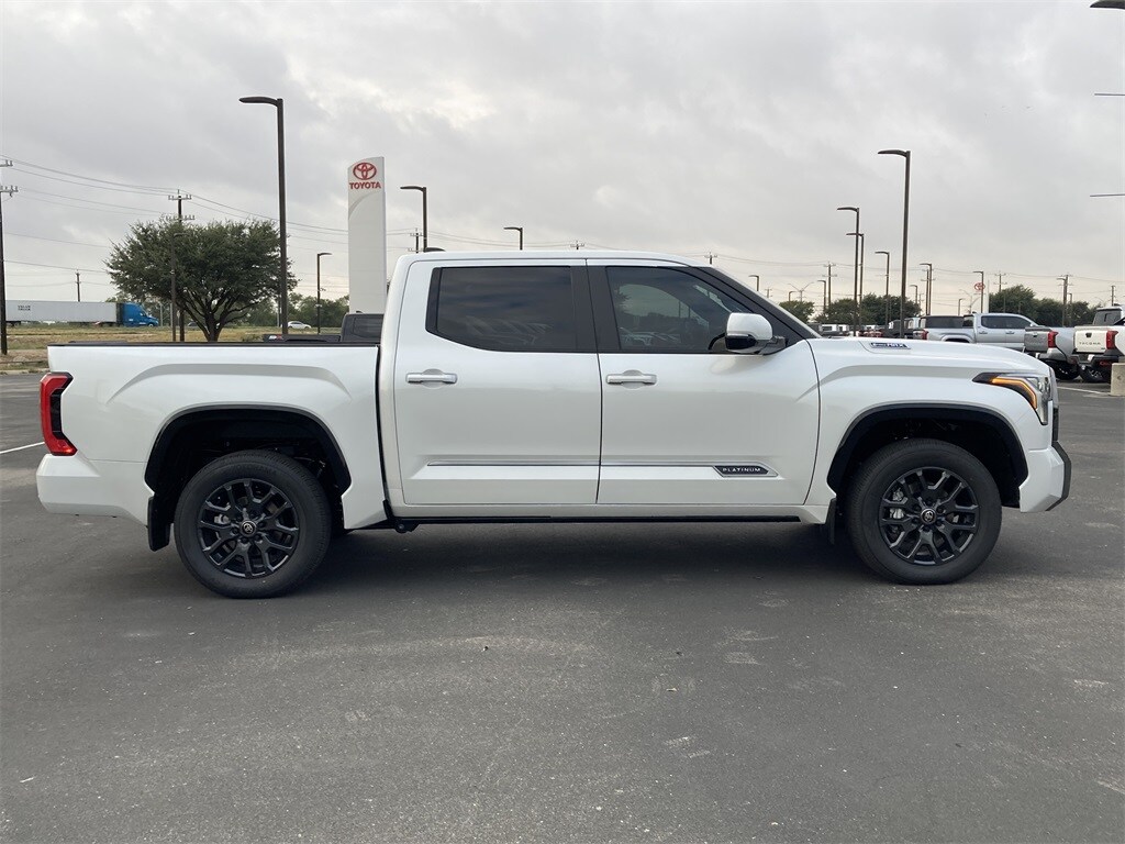 2026 Toyota Tundra Platinum photo 4