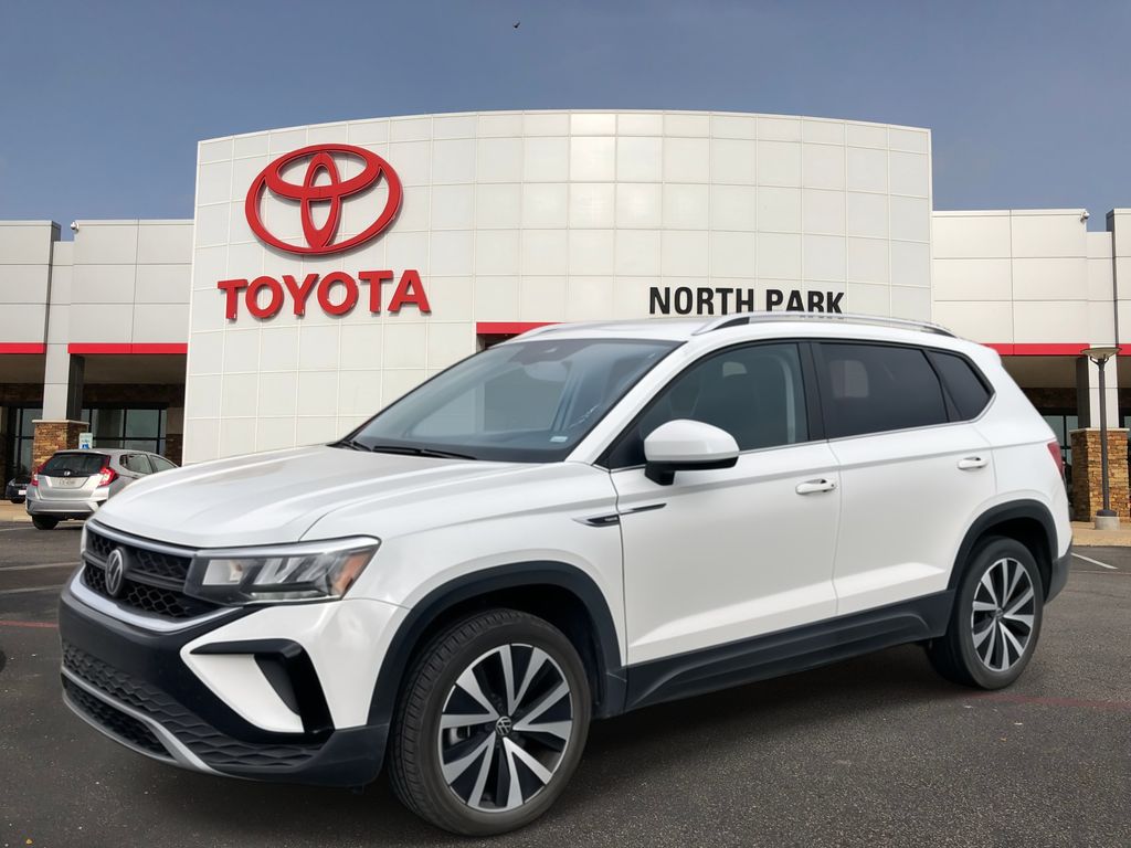 2024 Volkswagen Taos SE
