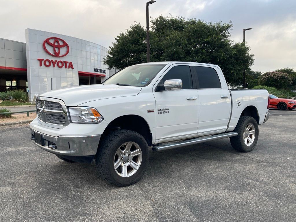 2017 RAM 1500 Lone Star Silver 4x4 Crew Cab 5'7's photo