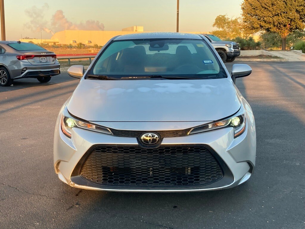 Used 2022 Toyota Corolla LE Sedan