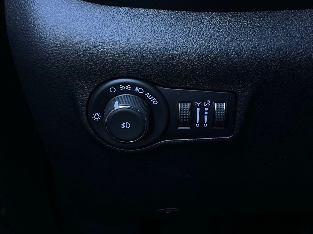 2025 Jeep Compass Trailhawk - Photo 20