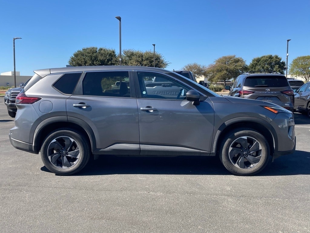 Used 2024 Nissan Rogue SV SUV