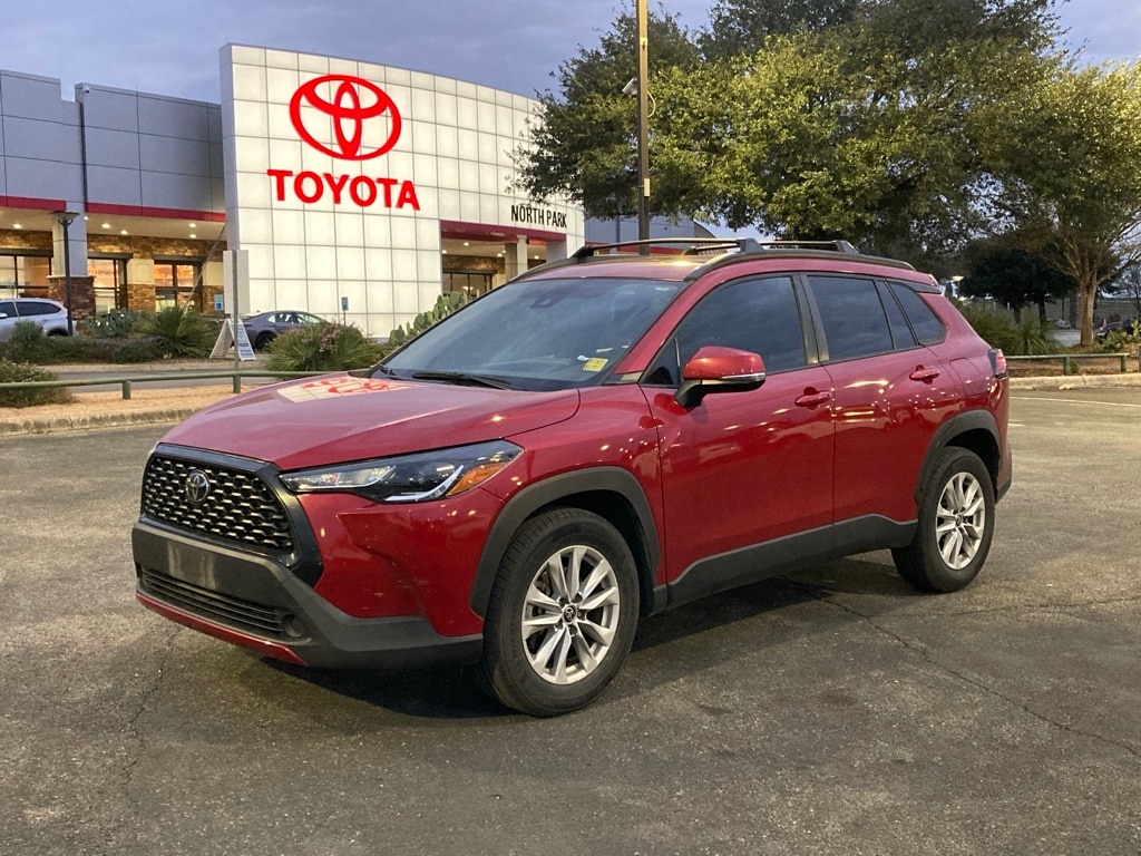 Used 2022 Toyota Corolla Cross LE SUV
