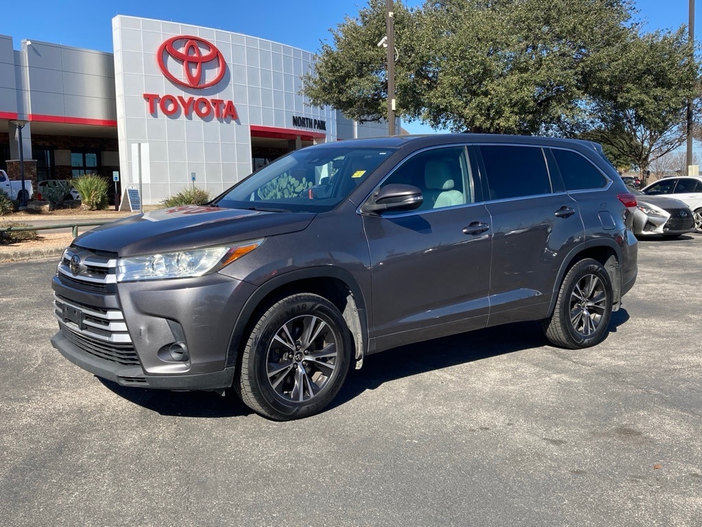 2018 Toyota Highlander LE