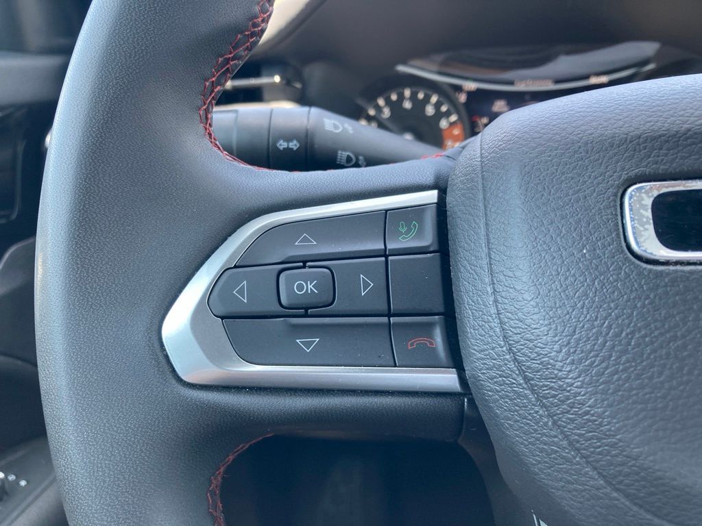 2025 Jeep Compass Trailhawk - Photo 14