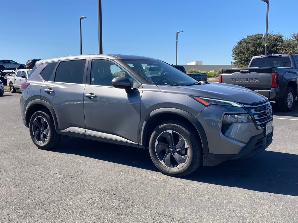 Used 2024 Nissan Rogue SV SUV