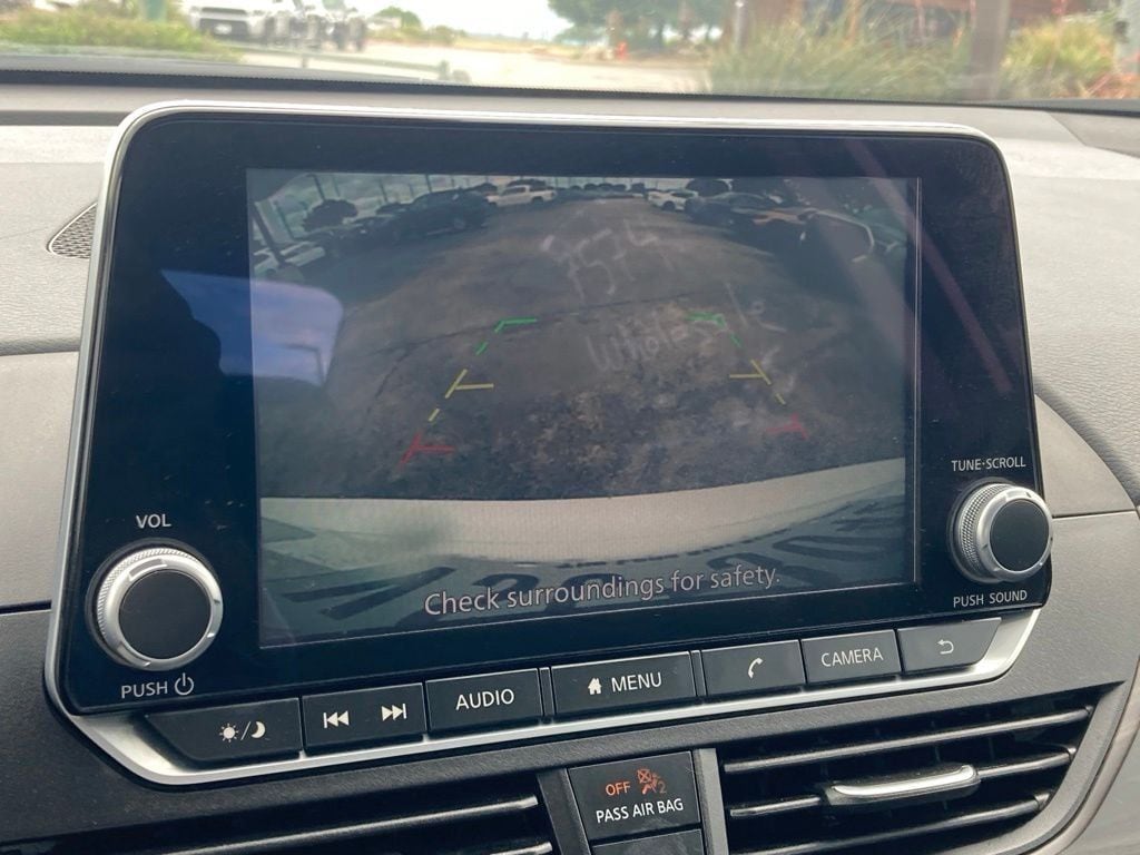 2025 Nissan Altima SV - Photo 19