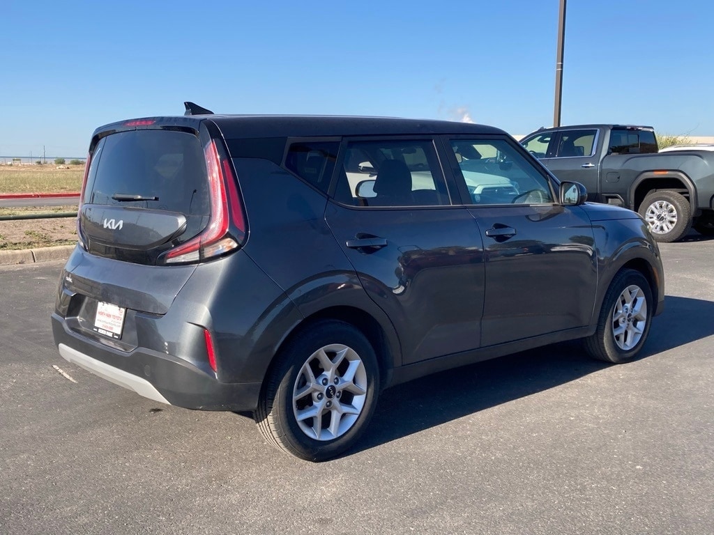 Used 2023 Kia Soul LX Hatchback