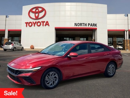 2024 Hyundai Elantra SEL Sedan