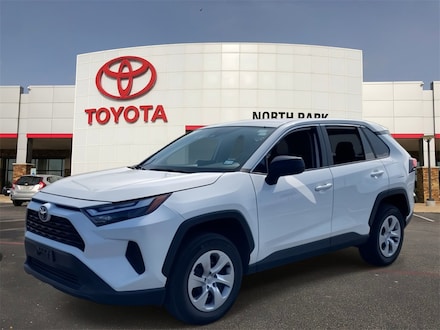 2025 Toyota RAV4 LE SUV