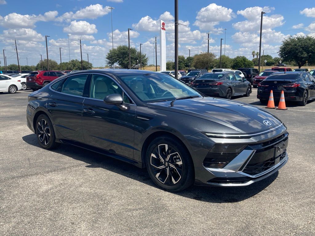 Used 2025 Hyundai Sonata SEL Sedan