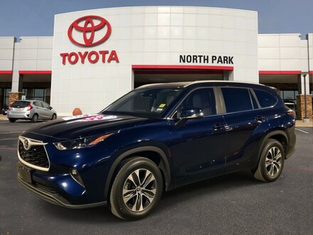 2025 Toyota Highlander XLE SUV