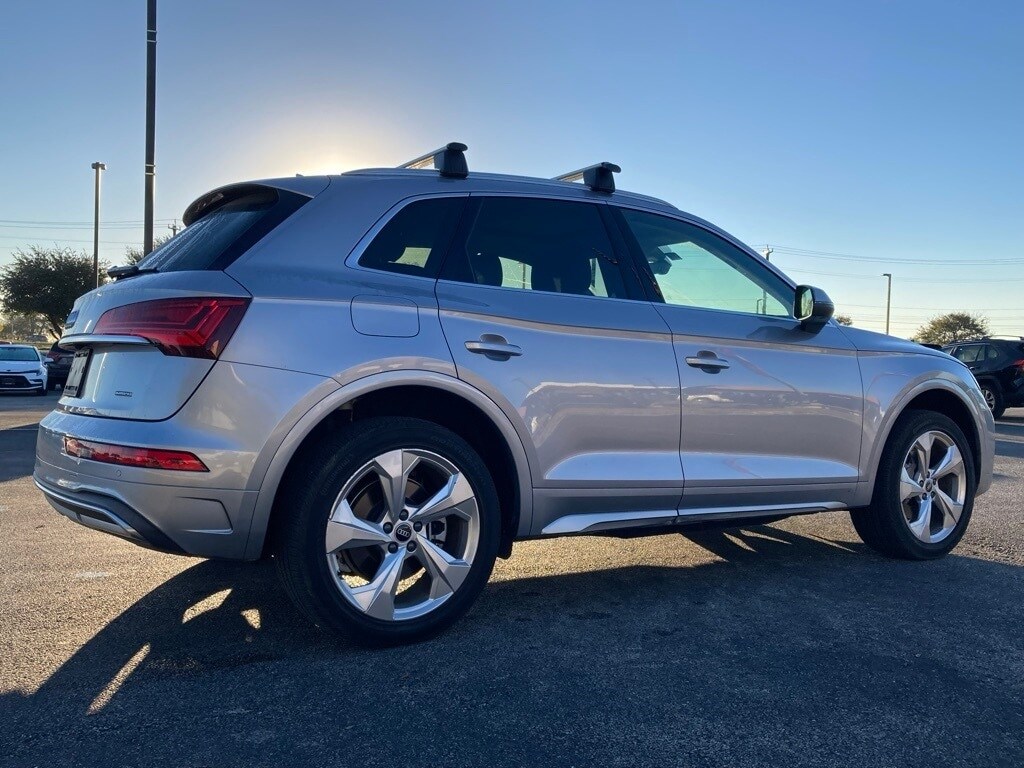 2021 Audi Q5 45 Premium Plus photo 4