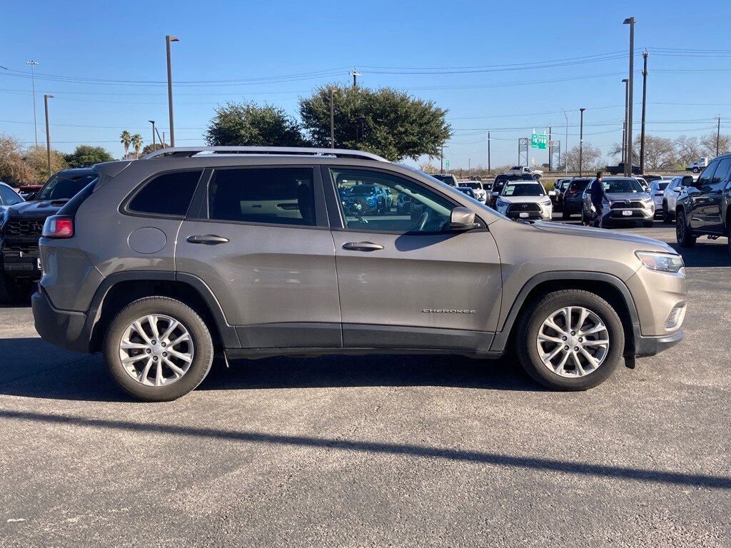 Used 2021 Jeep Cherokee Latitude SUV