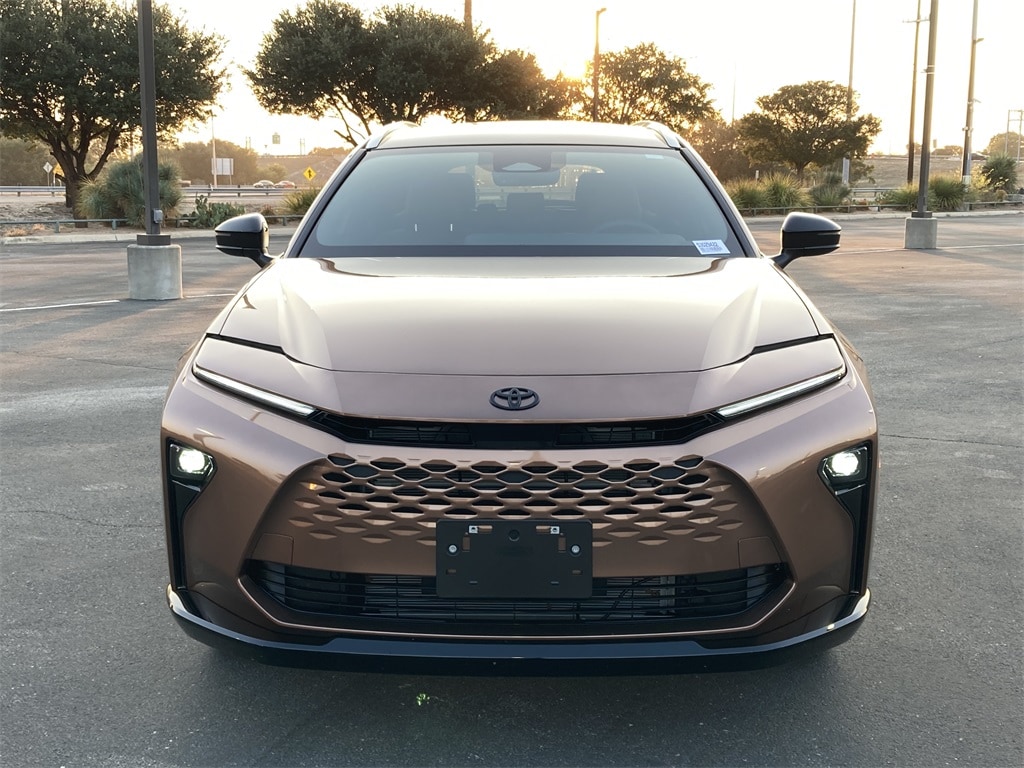 New 2025 Toyota Crown Signia XLE SUV