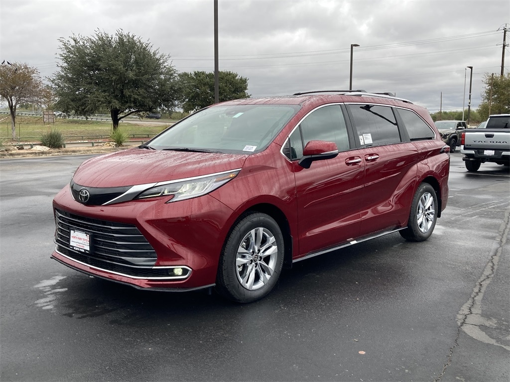 2026 Toyota Sienna Limited's photo
