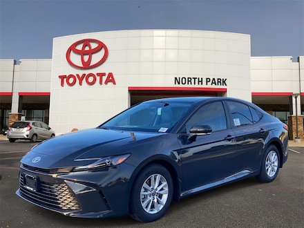 2025 Toyota Camry LE Sedan