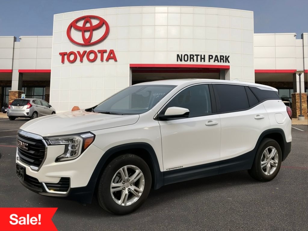 Used 2024 GMC Terrain SLE SUV