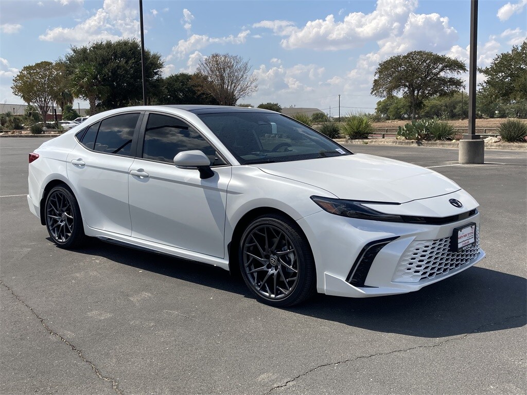 2026 Toyota Camry XSE photo 3