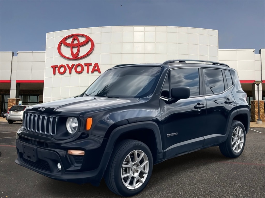 Used 2022 Jeep Renegade Latitude SUV