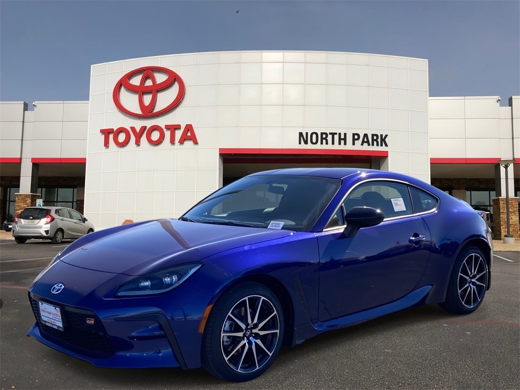 2025 Toyota GR86 Coupe 