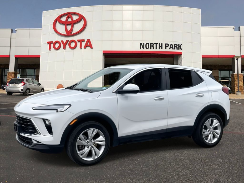2025 Buick Encore GX Preferred's photo
